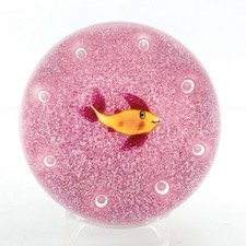 Paul Ysart Glass Paperweight Smiling Fish On Pink Ground And Controlled Bubbles