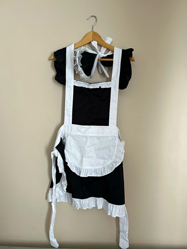 Black white french maid - french,