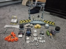 Robot Wars Playset and Robots