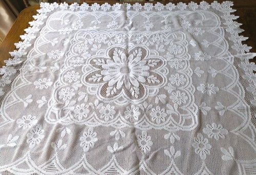 Beautiful vintage white - white, floral