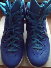 Size 9.5 - Nike Air Max