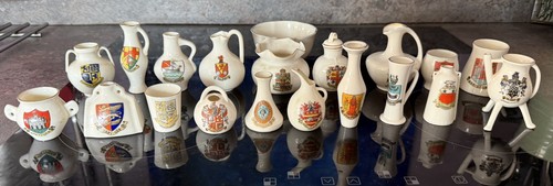 Collection crested ware - of,