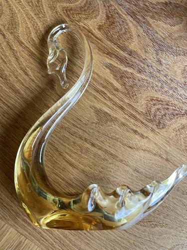 Glass swan clear and amber - and,