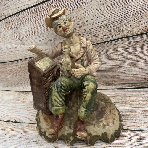 Capodimonte figurine old - old, man