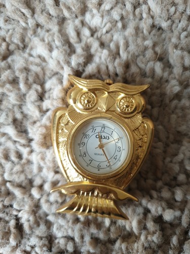 Gold toned quartz owl shaped - owl,