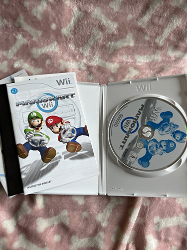 Nintendo mario kart wii - mario,