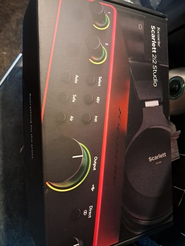 Focusrite scarlett 2i2 studio - 2i2,