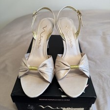 Nina Shoes. Sling back Size 6