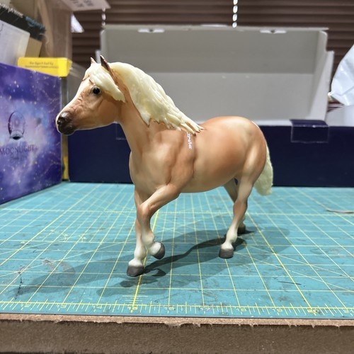 Breyer traditional 9 scale - breyer,