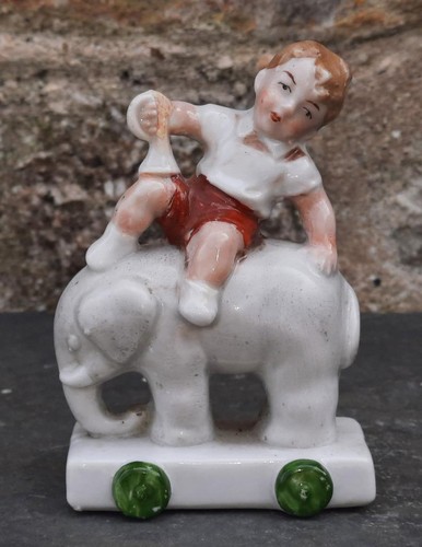 Enchanting antique conte - conte, &