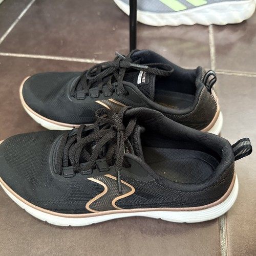 Sketchers size women s - 4, women’s