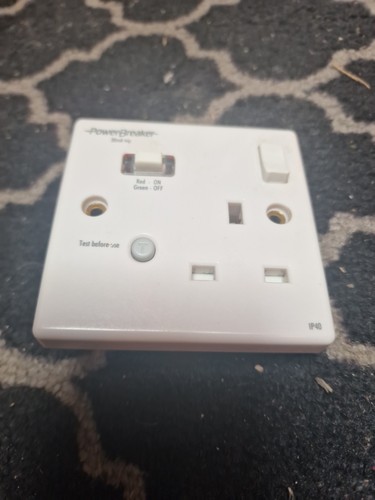 Single gang power breaker rcd - gang,