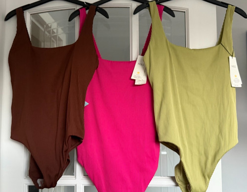 Bnwt ribbed non wired - m&s,