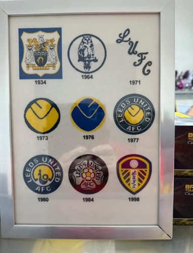Leeds united printed badges - leeds,