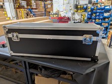 Large flight case - on, wheels