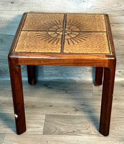 Vintage plan teak tile - g, top
