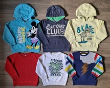 Boys Jumpers & Hoodies Age 4-5 Years.