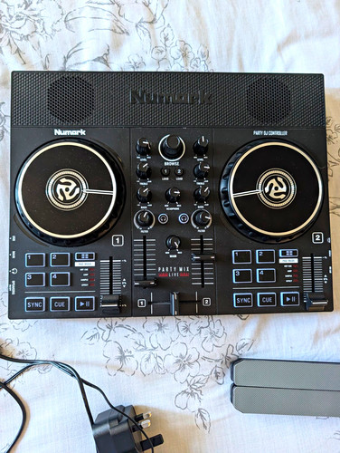 Numark party mix live - mix, 2-deck
