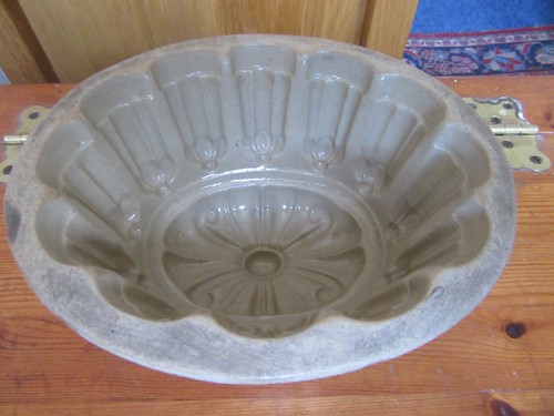 Vintage stoneware jelly mould - vintage,