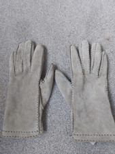 BNWOT Oliver Bonas beige suede gloves, size 7, S-M