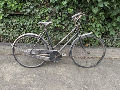 Vintage retro ladies bike - ladies,