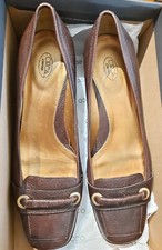 Circa ladies' wedge leather