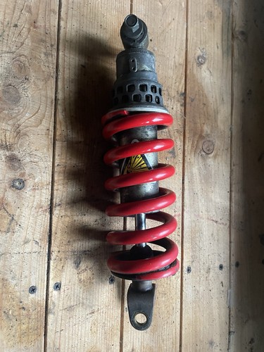 Yamaha fzs600 rear shock - yamaha,