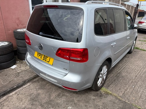 2011 volkswagen touran - 2011,