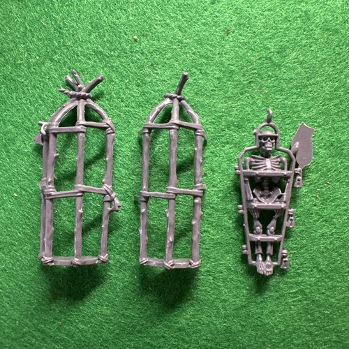 Warhammer skeleton gibbet - in,