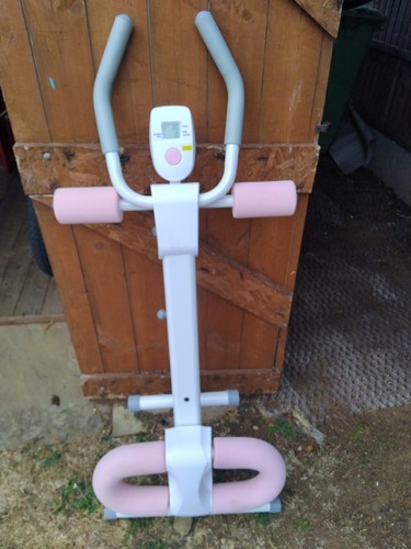 Foldable abdominal trainer - foldable,