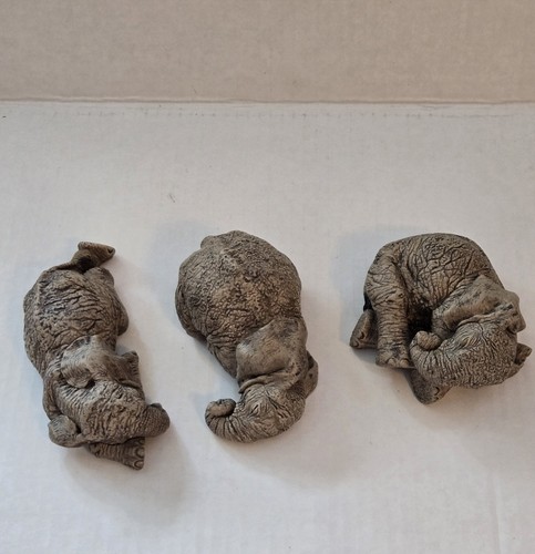 The herd elephant figurines - herd,
