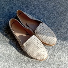 Womens Smart Cream Deck Natural Colour Shoes 7