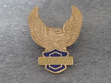 Leeds United FC SC LUFC Pin Badge Elland Road Utd White  Rare Leeds Pure Eagle 