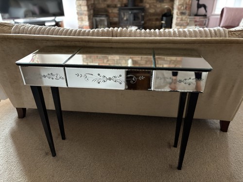 Laura ashley mirrored console - mirrored,