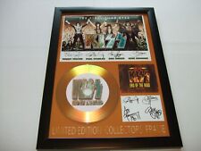 KISS    SIGNED  DISC  FRAMED  8