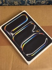 Apple iPad Pro 11 inch M5