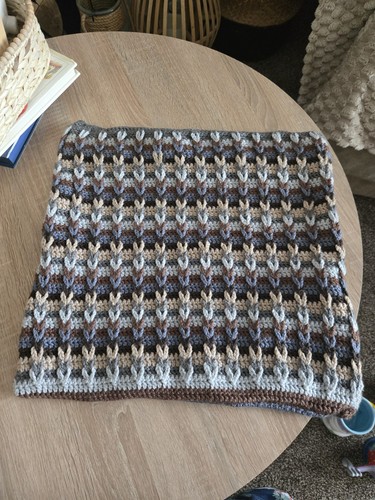 Hand knitted fully lined - hand,