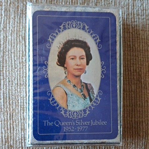 Waddingtons the queen - waddingtons, queen’s