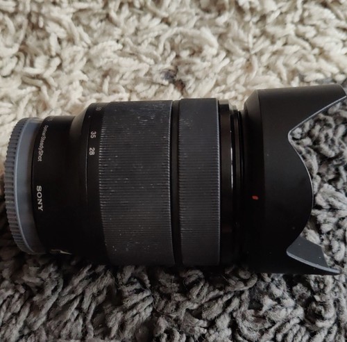 Sony 70mm 5 - 28-70mm, oss