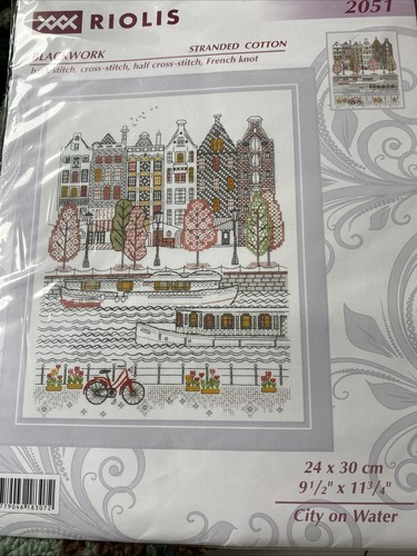 Riolis blackwork kit city on - -,