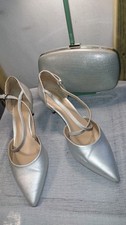 ROLAND CARTIER LOW HEEL SMOOTH SILVER SHIMMER STRAPPY SHOES & MATCHING BAG UK 7