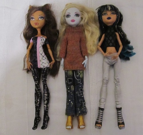 Monster high dolls with - 3,