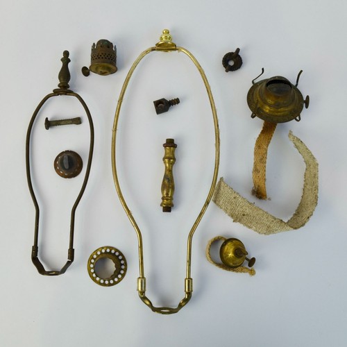 Lot vintage oil lamp - lamp, parts