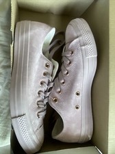 Size 8.5 - Converse Chuck