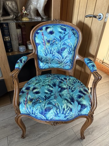 Louis old chair beautiful - old,
