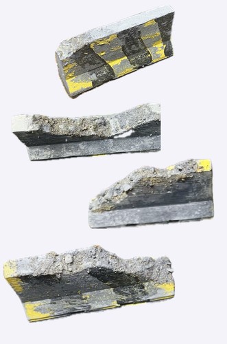 Scale jersey barriers - jersey, damaged