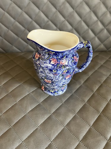 Ringtons making replica - making, chintz