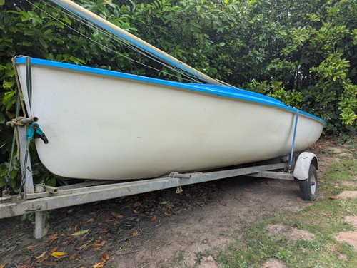 Kestrel sailing dinghy - kestrel,
