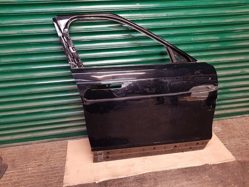 Range rover velar - front, door