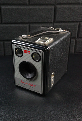 Kodak brownie flash 2 - flash, ii